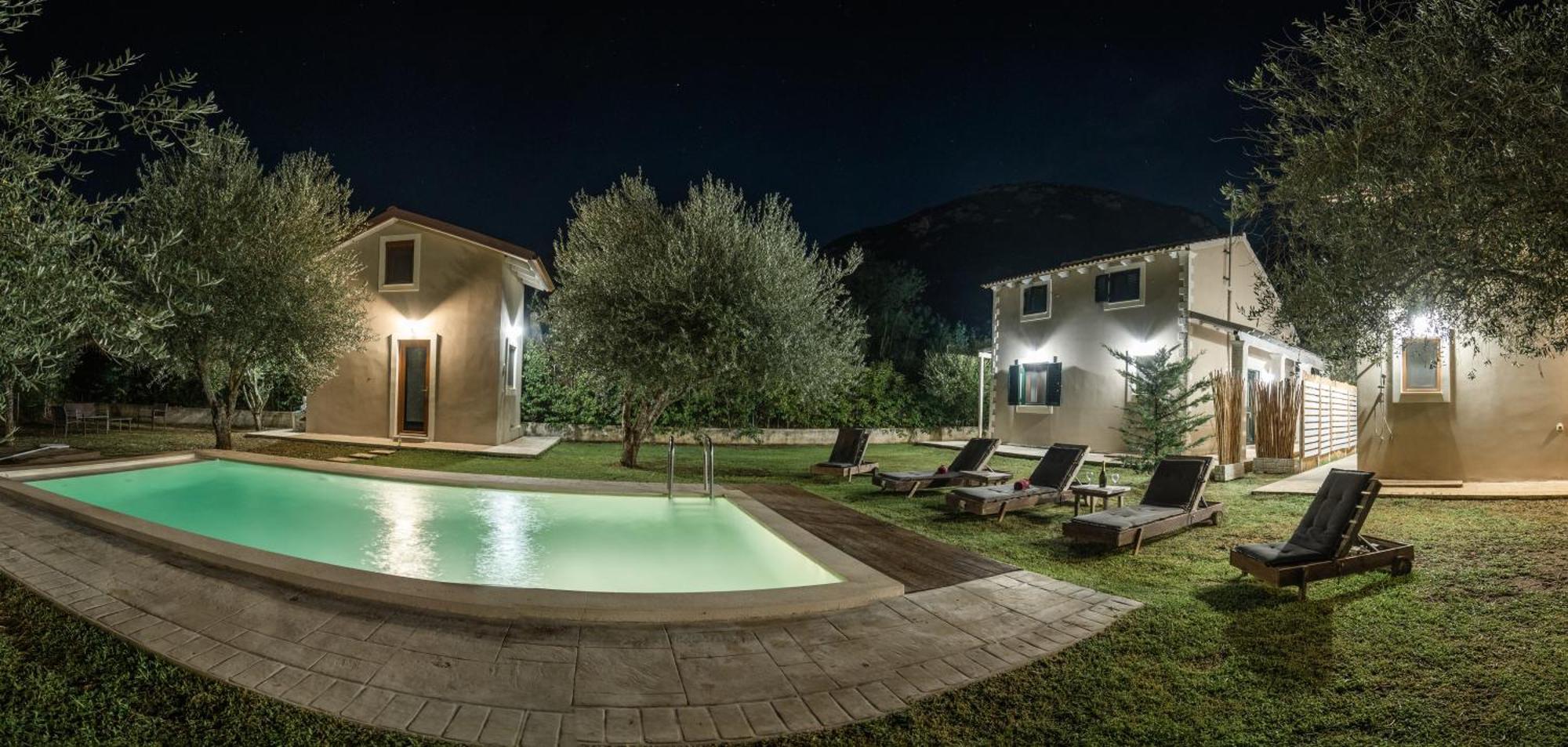 Theonymfi Luxury Villas Doukades Phòng bức ảnh
