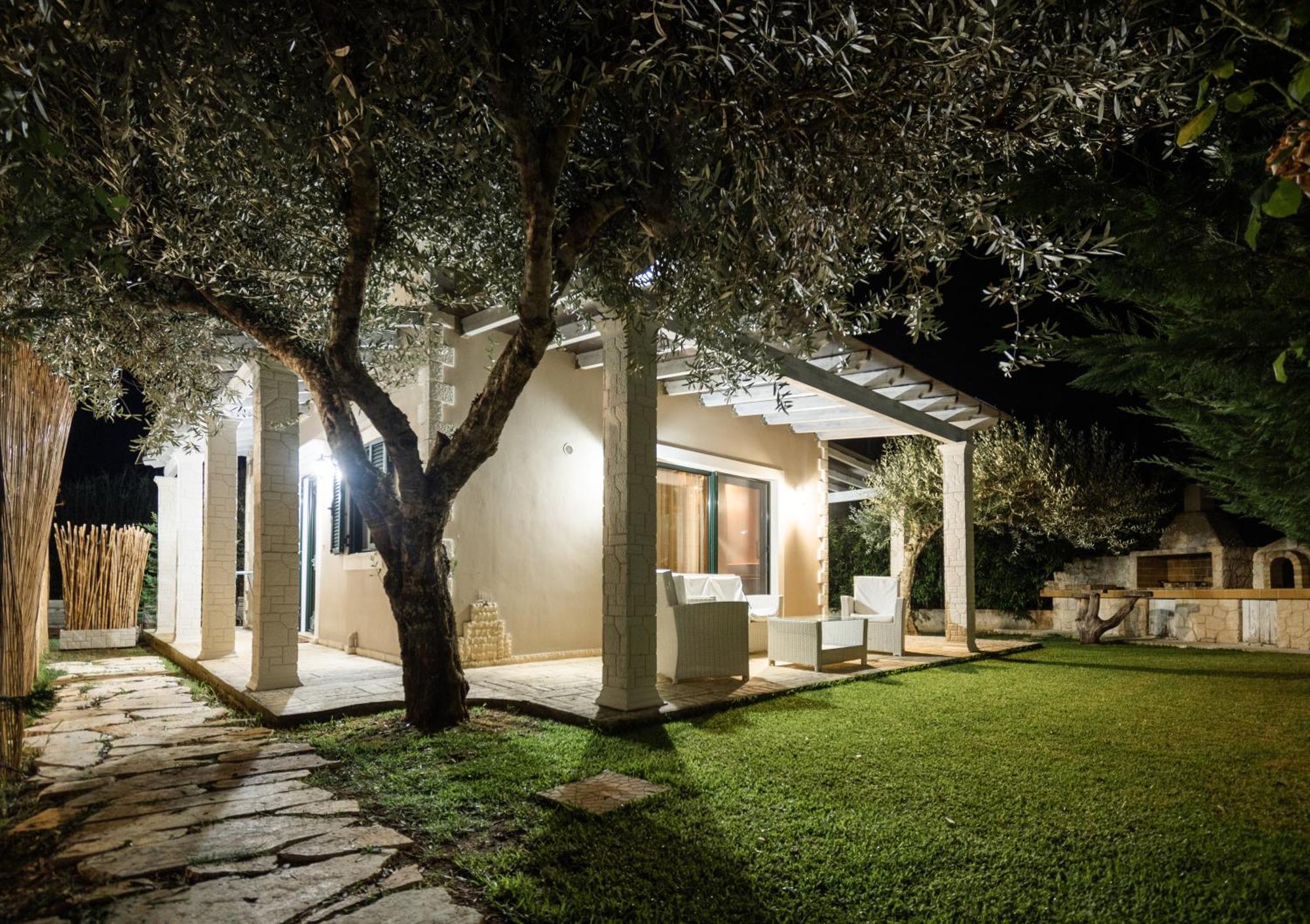 Theonymfi Luxury Villas Doukades Phòng bức ảnh